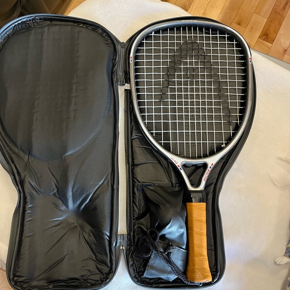 Pre-owned AMF Head Spectrum Racquet 3 7/8 Kevlar Mid-Size w/Case and Ball - Picture 5 of 6